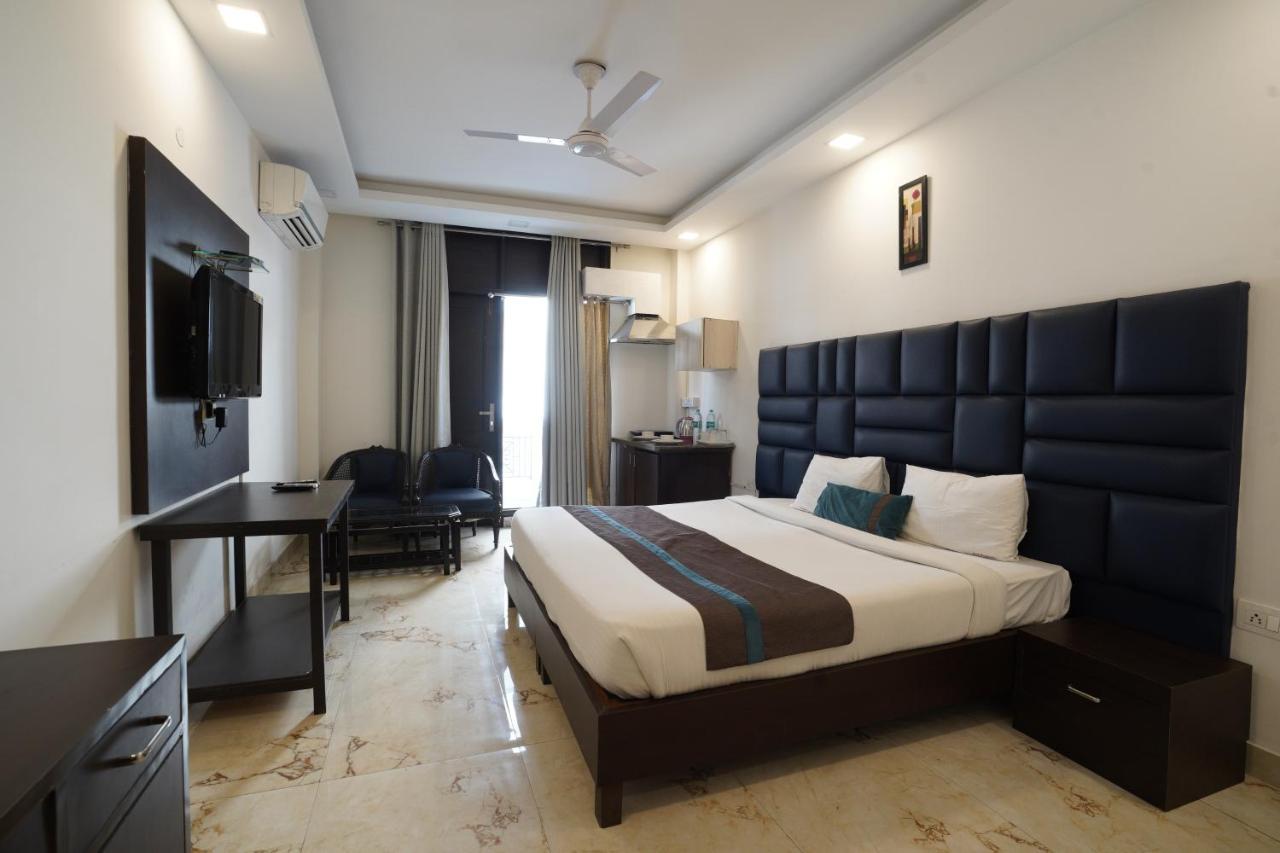 Park Studio Dlf Phase 2, Cyber City, Gurgaon Exterior photo
