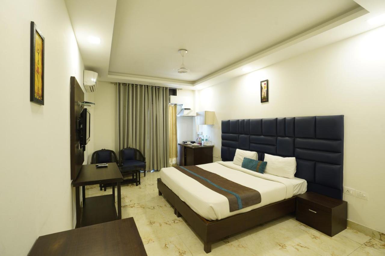 Park Studio Dlf Phase 2, Cyber City, Gurgaon Exterior photo