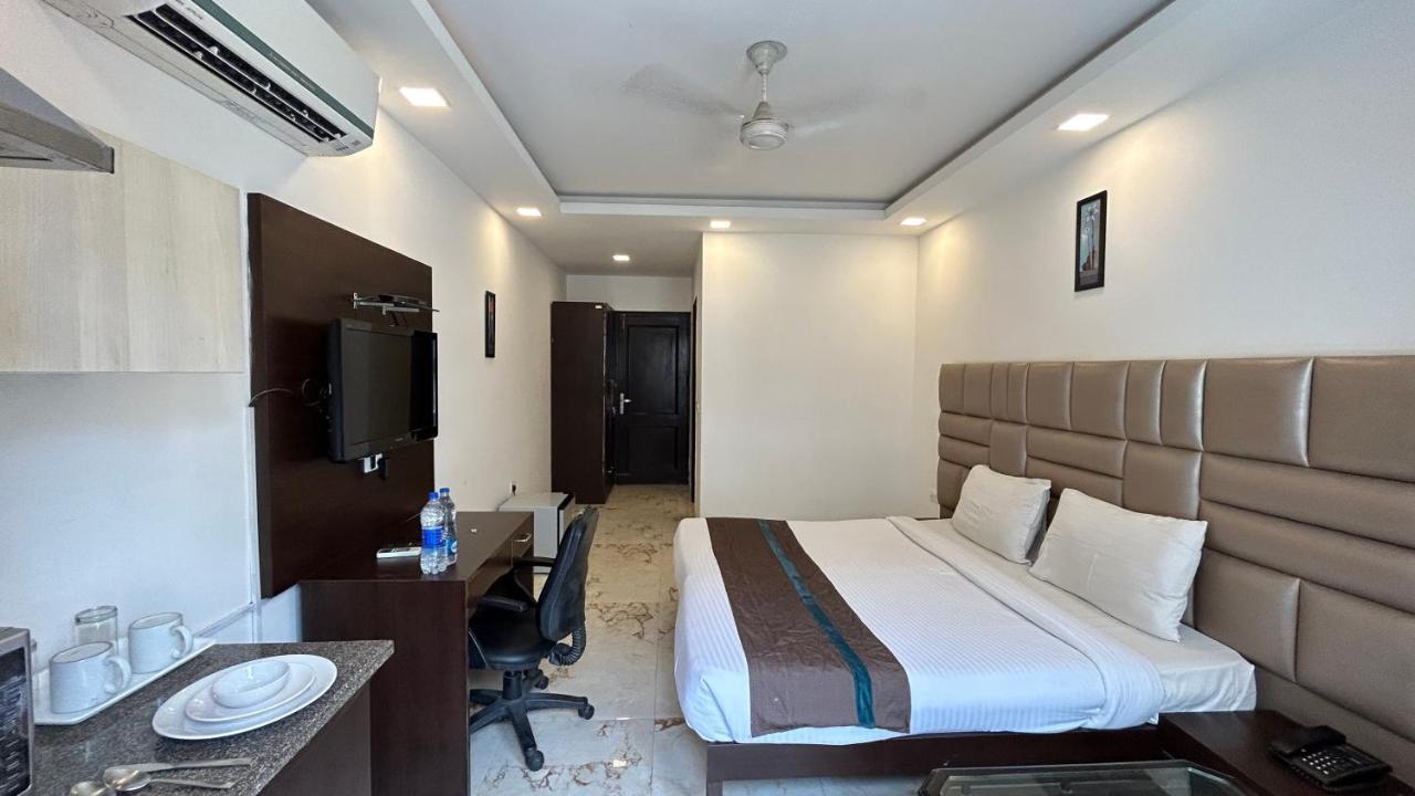 Park Studio Dlf Phase 2, Cyber City, Gurgaon Exterior photo