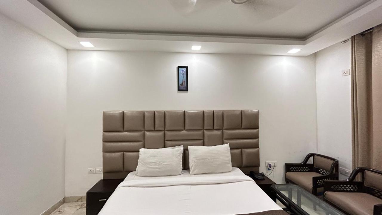 Park Studio Dlf Phase 2, Cyber City, Gurgaon Exterior photo