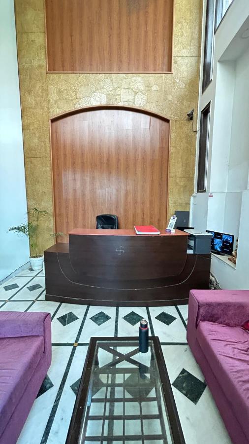 Park Studio Dlf Phase 2, Cyber City, Gurgaon Exterior photo